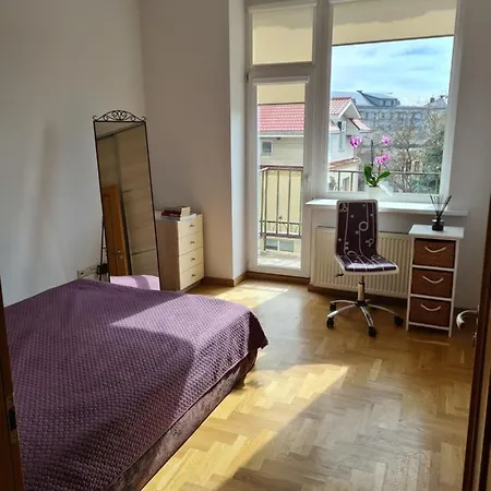 Tvirtove Apartment